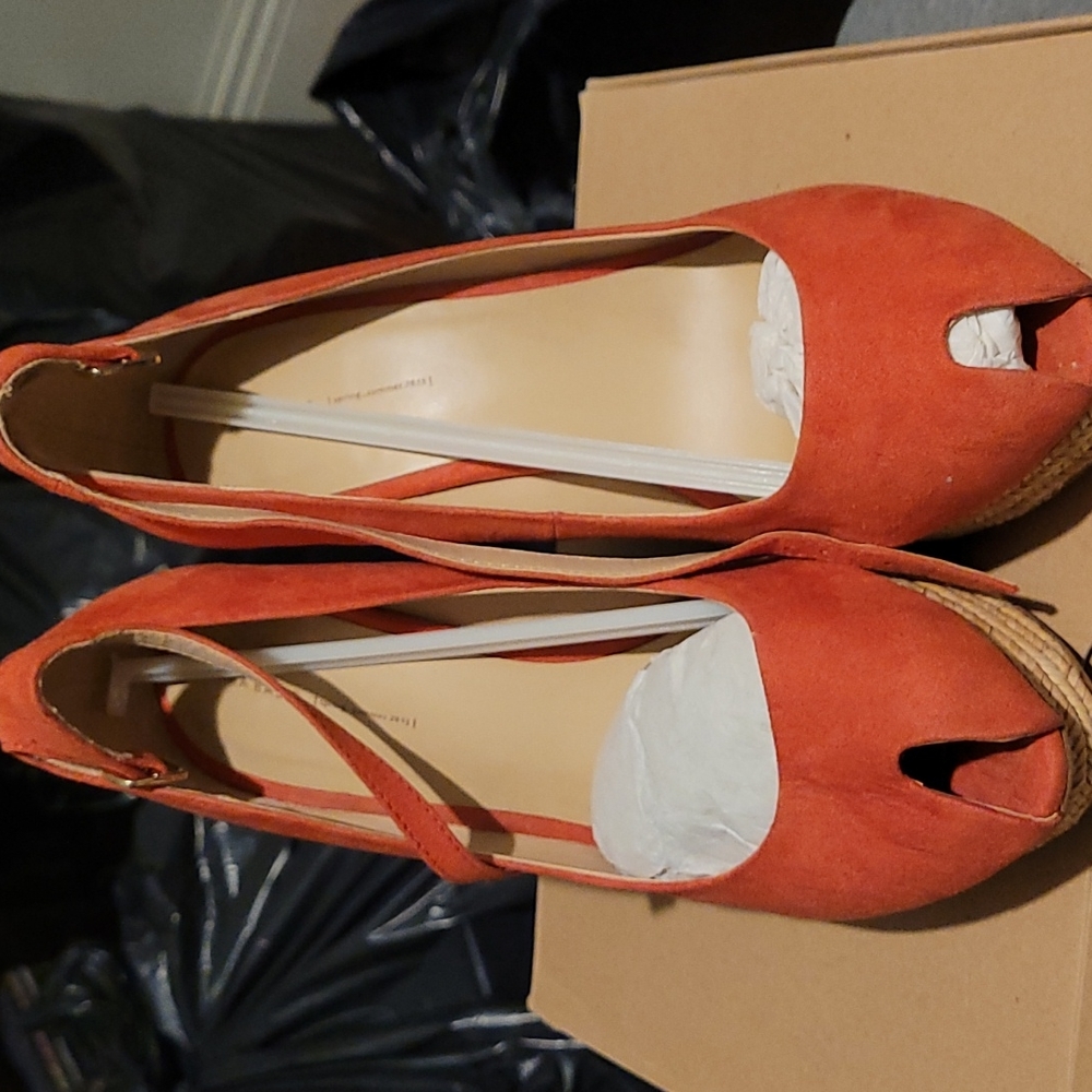 Zara high heel peep toe wedge. Size 38/ 7.5. Coral color with box. Great